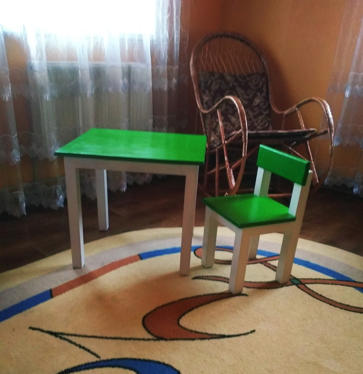 Дитячий стіл та стілець 1 Дитячий стіл та стілець