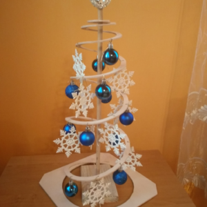 Ялинки з дерева.