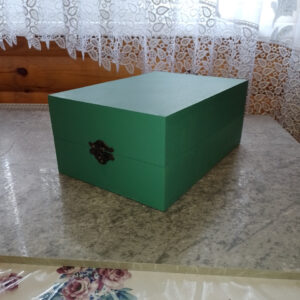 Подарункова коробка з дерева